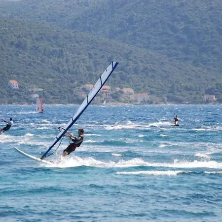 Prázdninový dům Ferienhaus Fuer 6 Personen Ca 100 Qm In Perna, Dalmatien Sueddalmatien Korčula