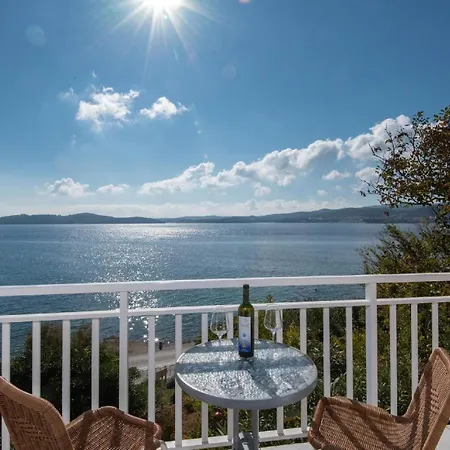 Ferienhaus Fuer 6 Personen Ca 100 Qm In Perna, Dalmatien Sueddalmatien Prázdninový dům Korčula